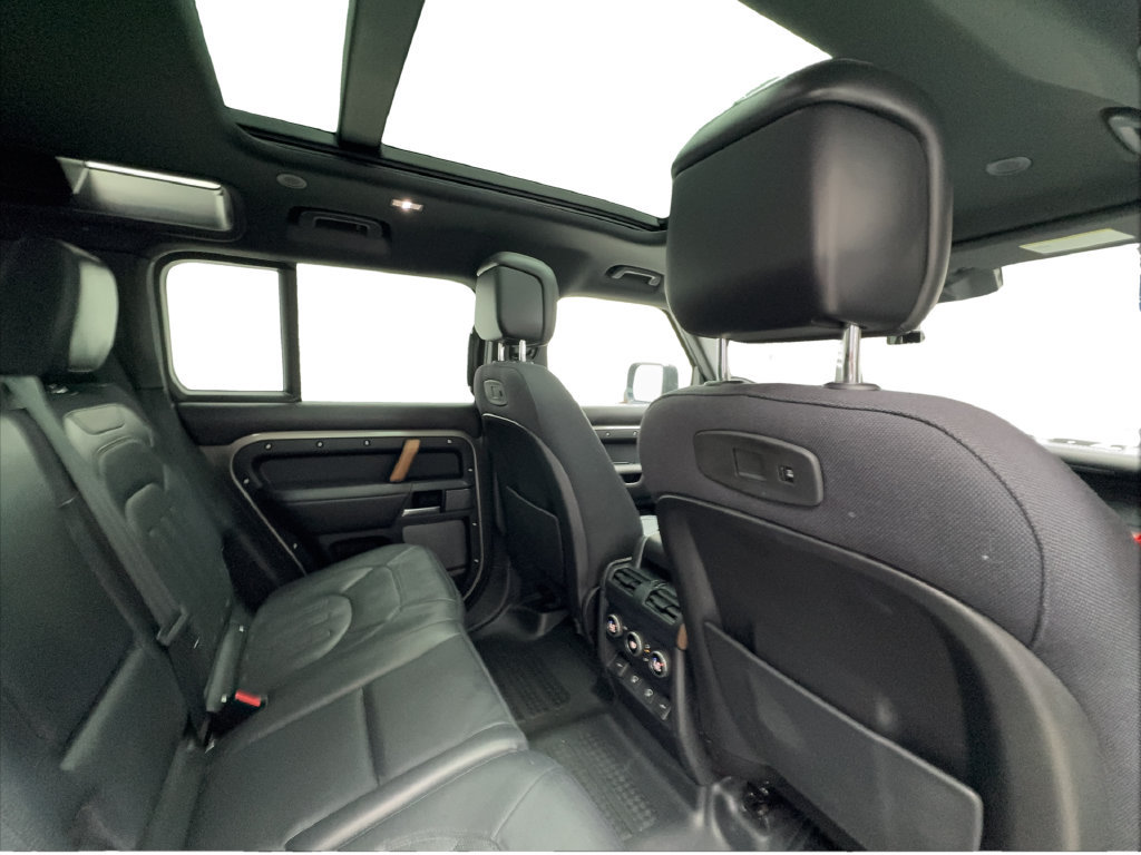 Used 2021 Land Rover Defender 110 X AWD/4WD image 29