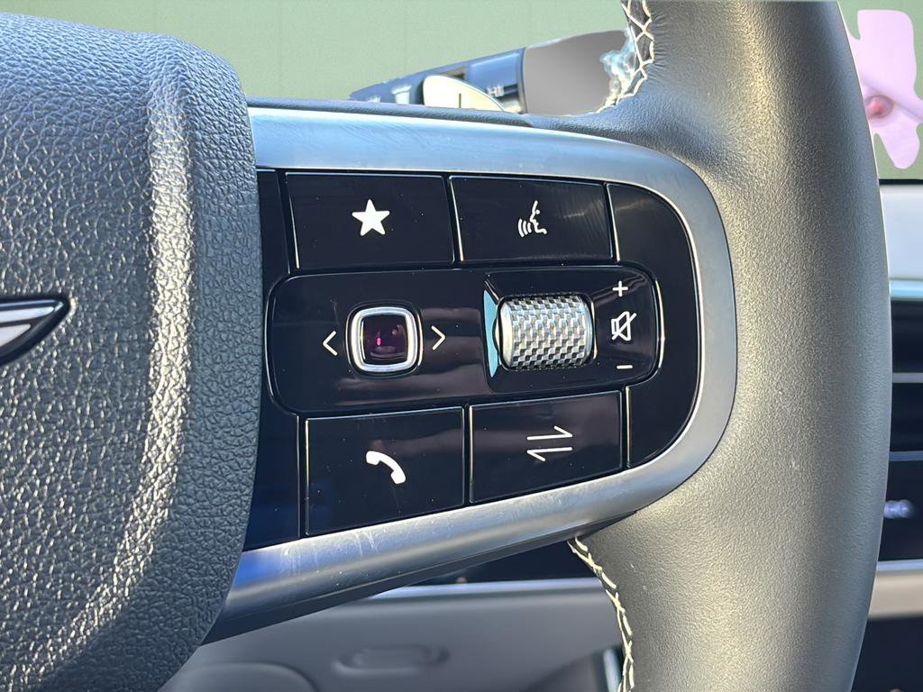 Used 2026 Genesis GV70 2.5T Select image 28