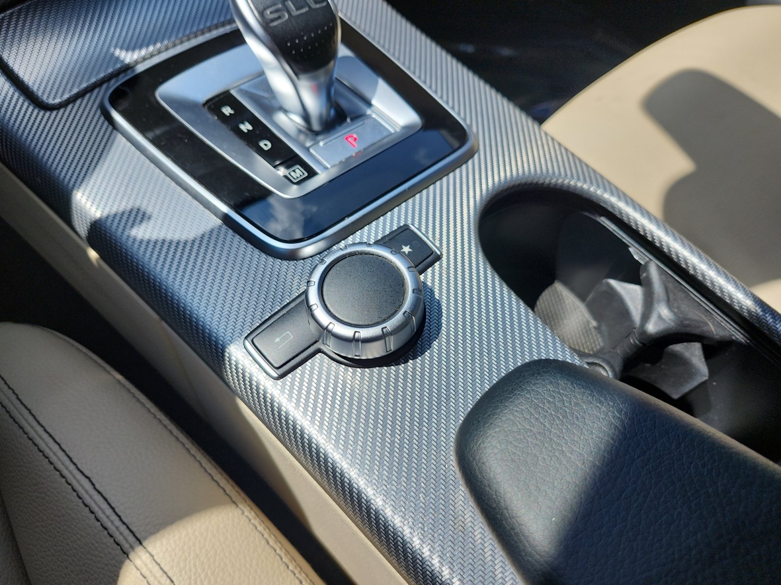 Used 2018 Mercedes-Benz SLC 300 image 24
