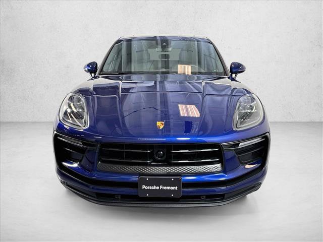 Certified 2026 Porsche Macan AWD/4WD image 6