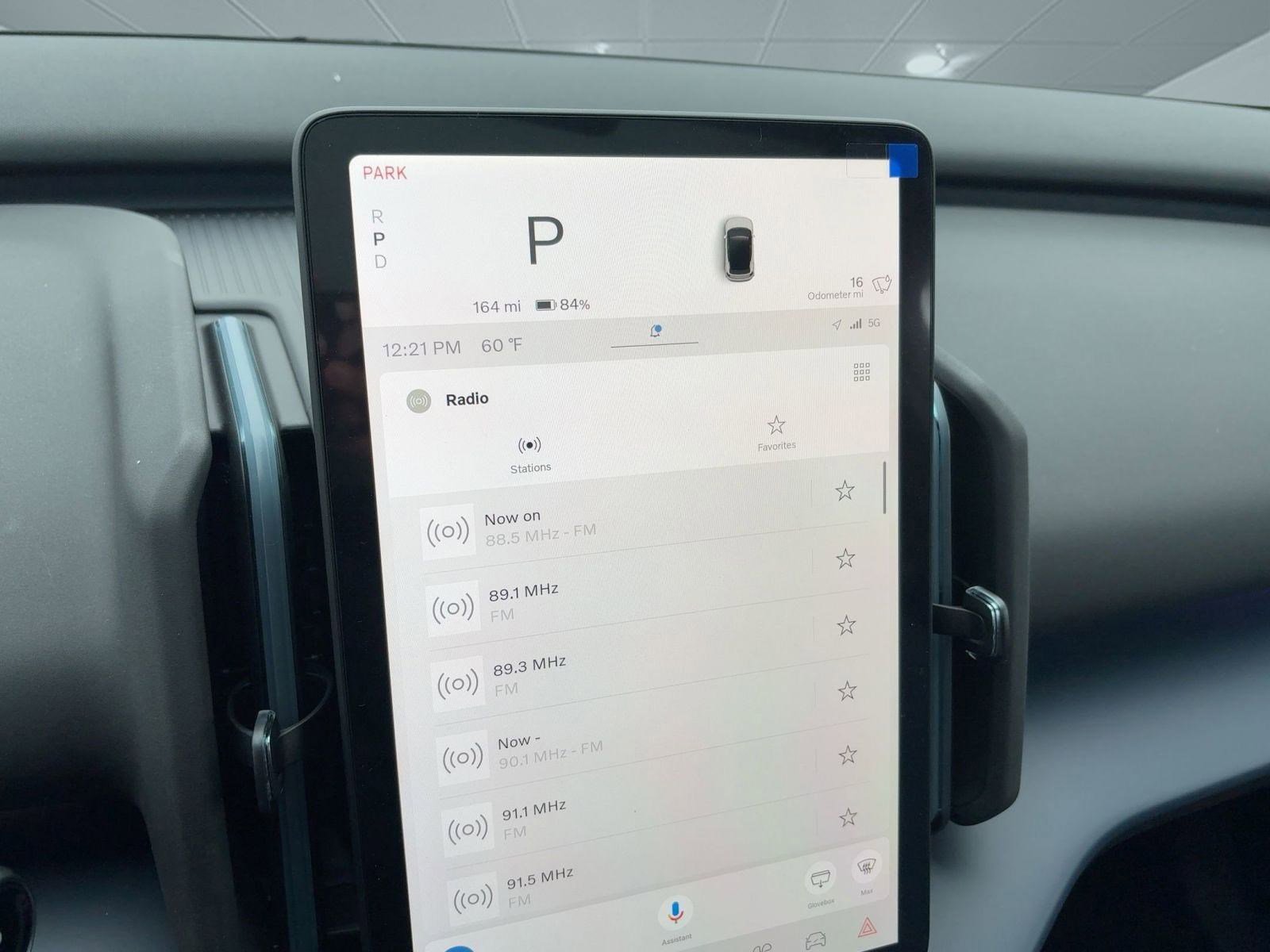 New 2026 Volvo EX30 Plus w/ Protection Package image 22