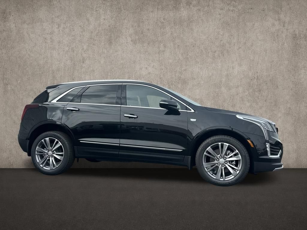 New 2026 Cadillac XT5 Premium Luxury w/ Driver Assist Package AWD/4WD image 3