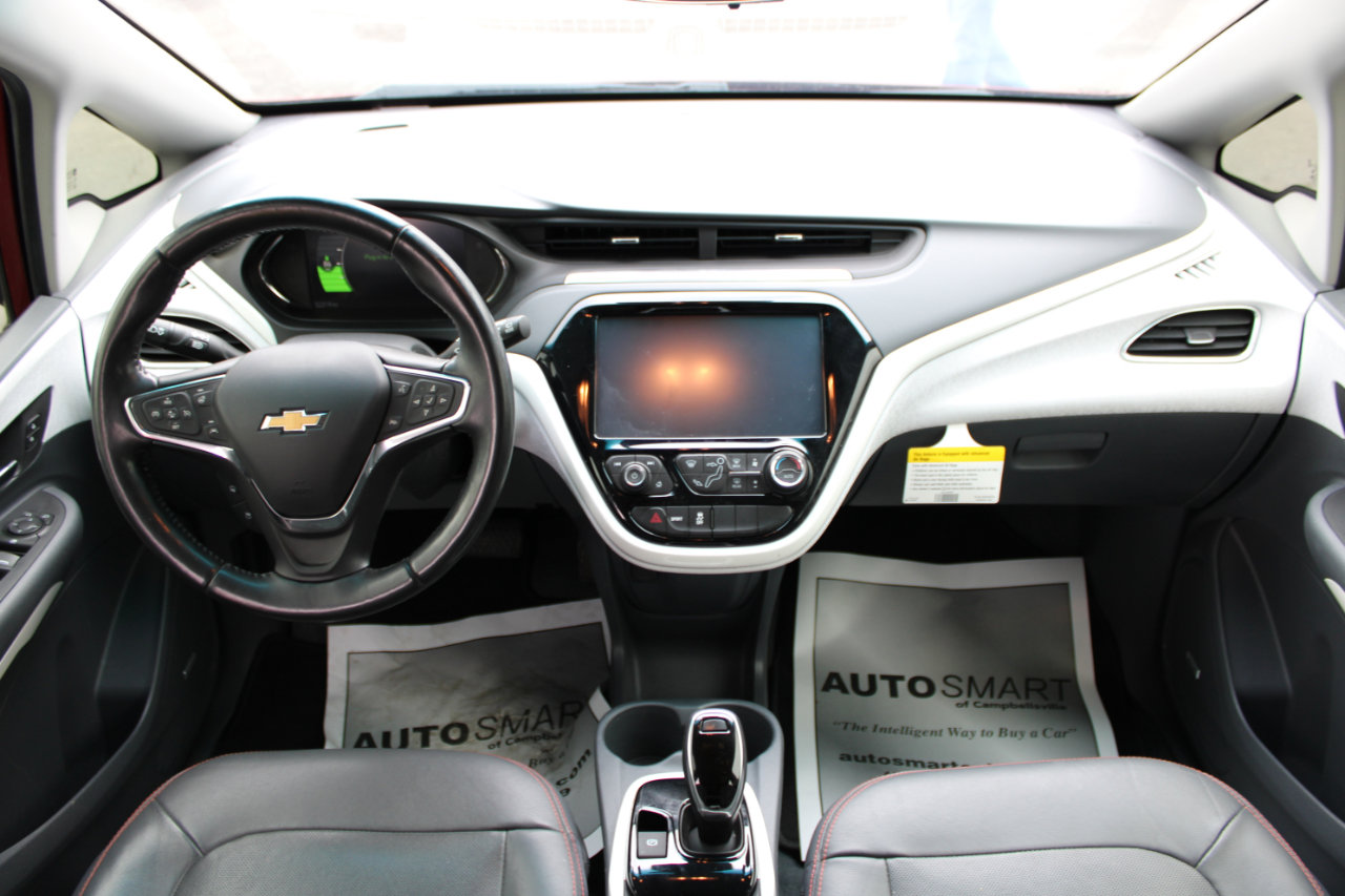 Used 2020 Chevrolet Bolt Premier w/ Infotainment Package image 37