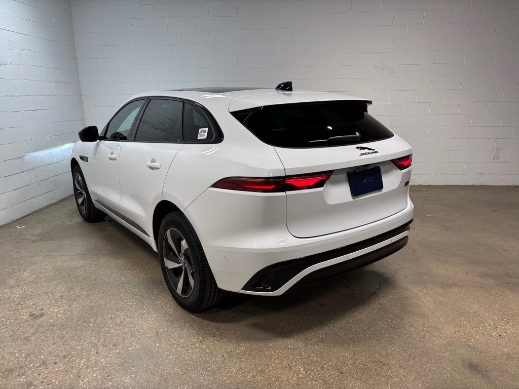 New 2026 Jaguar F-PACE R-Dynamic S image 9