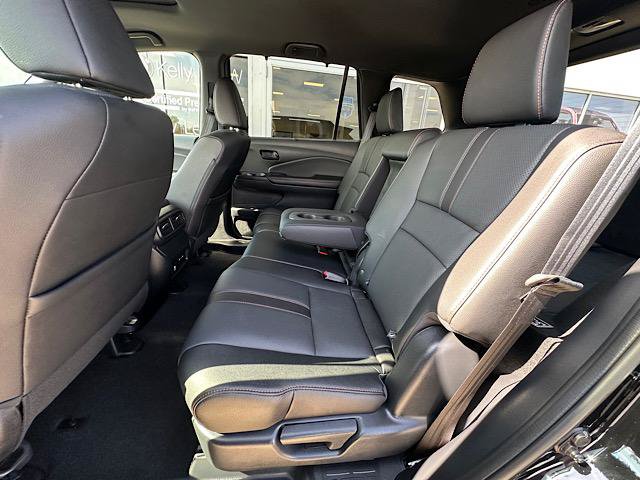 Used 2025 Honda Passport TrailSport image 20