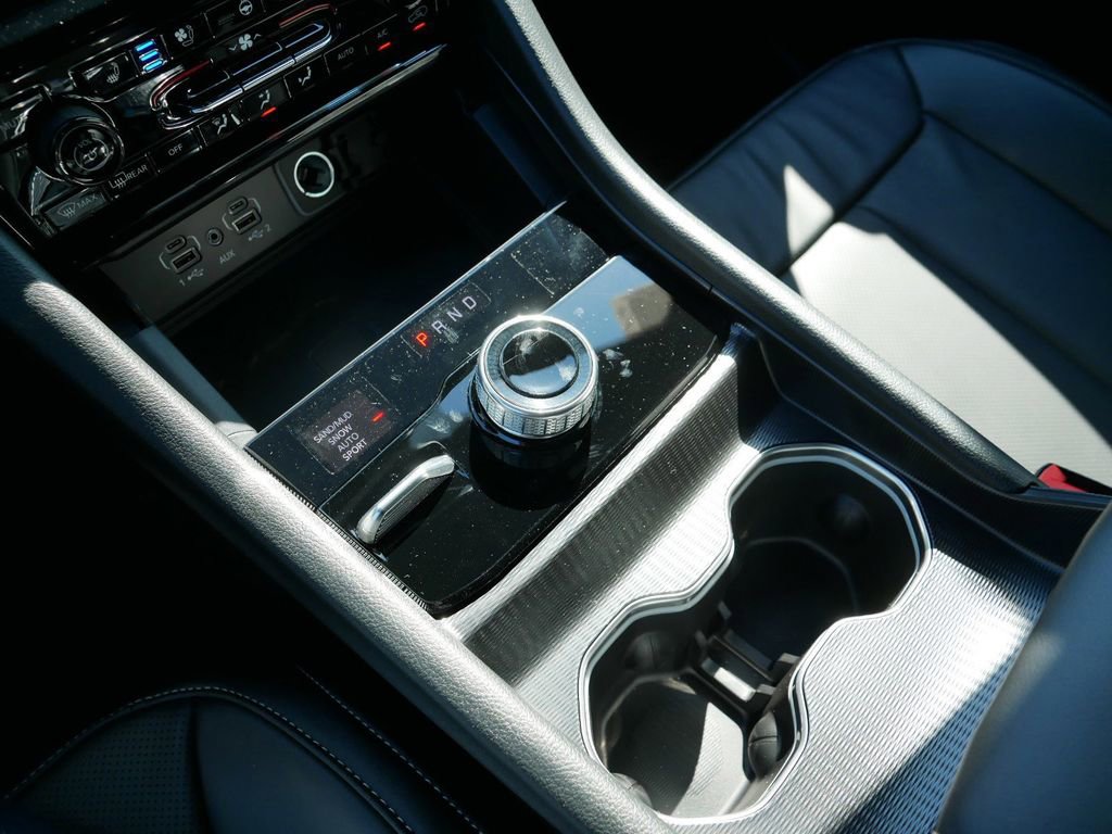 Certified 2025 Jeep Grand Cherokee L Limited w/ Luxury Tech Group II image 50