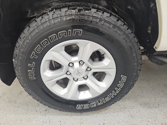 Used 2019 Toyota 4Runner SR5 image 7