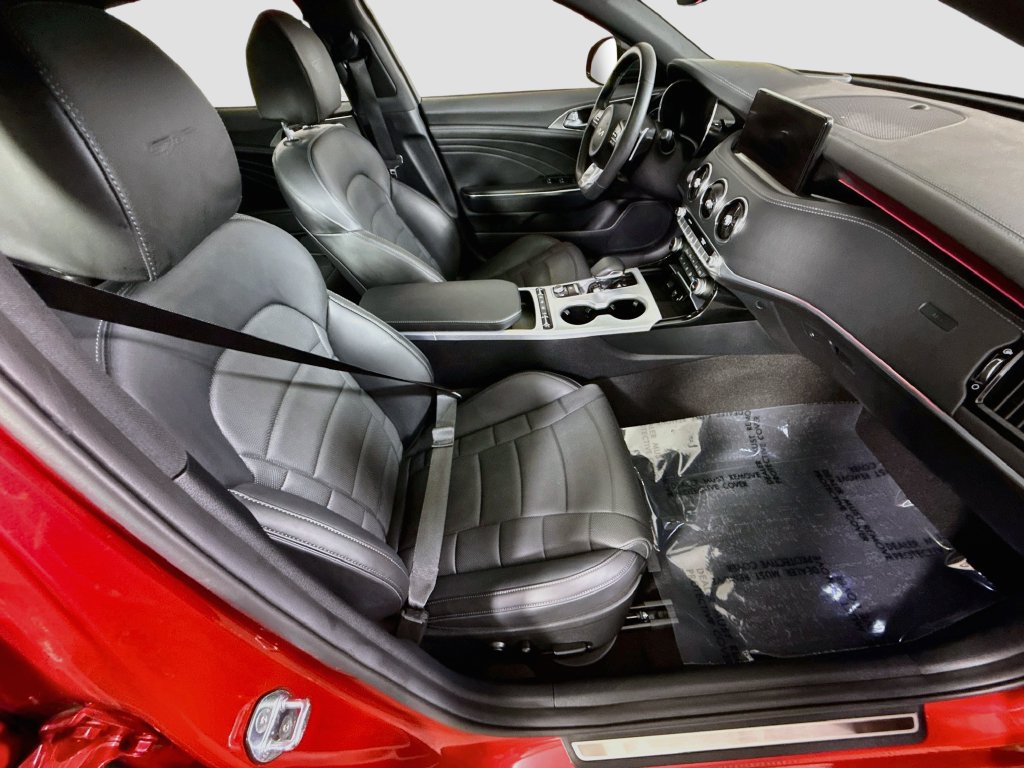 Used 2022 Kia Stinger GT2 AWD/4WD image 33