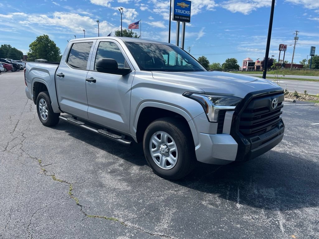 Used 2025 Toyota Tundra SR w/ SR Tow Package AWD/4WD image 2