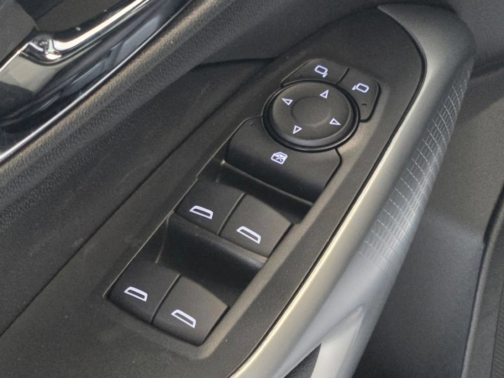 New 2026 Chevrolet Trax RS w/ Driver Confidence Package FWD image 18