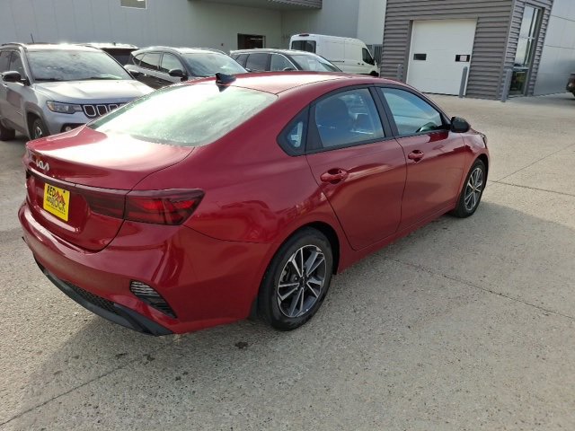 Used 2023 Kia Forte LXS image 6