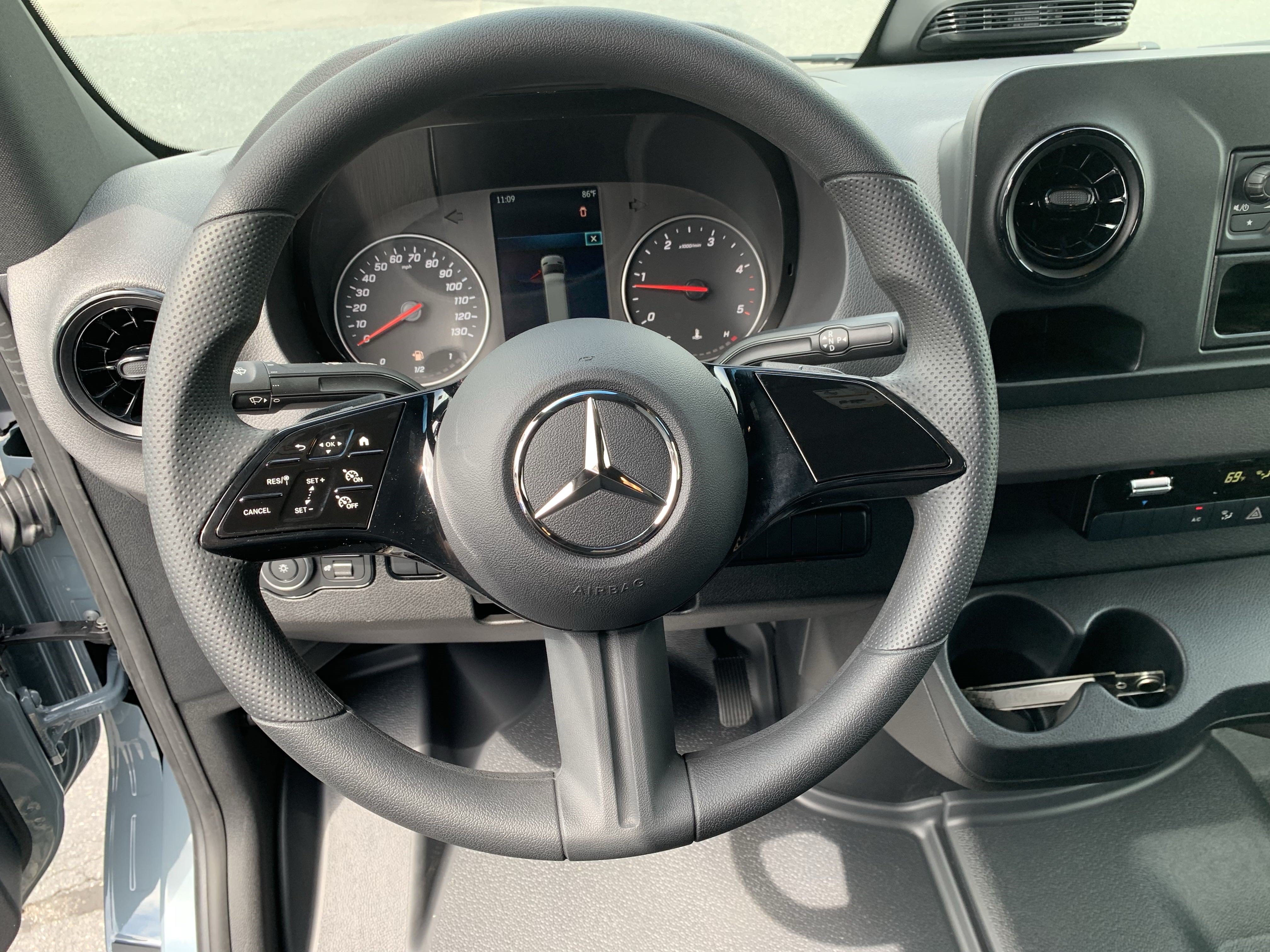 New 2025 Mercedes-Benz Sprinter 2500 image 18