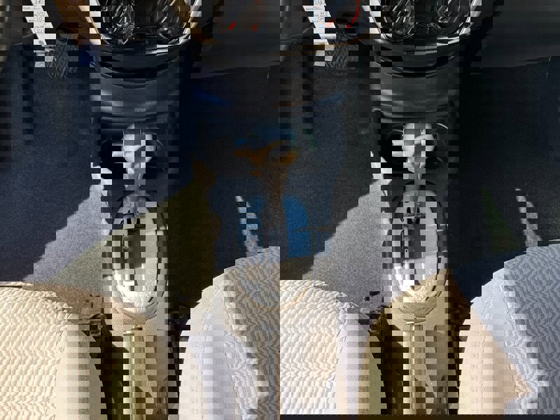 Used 2015 Nissan Versa Note SV image 16