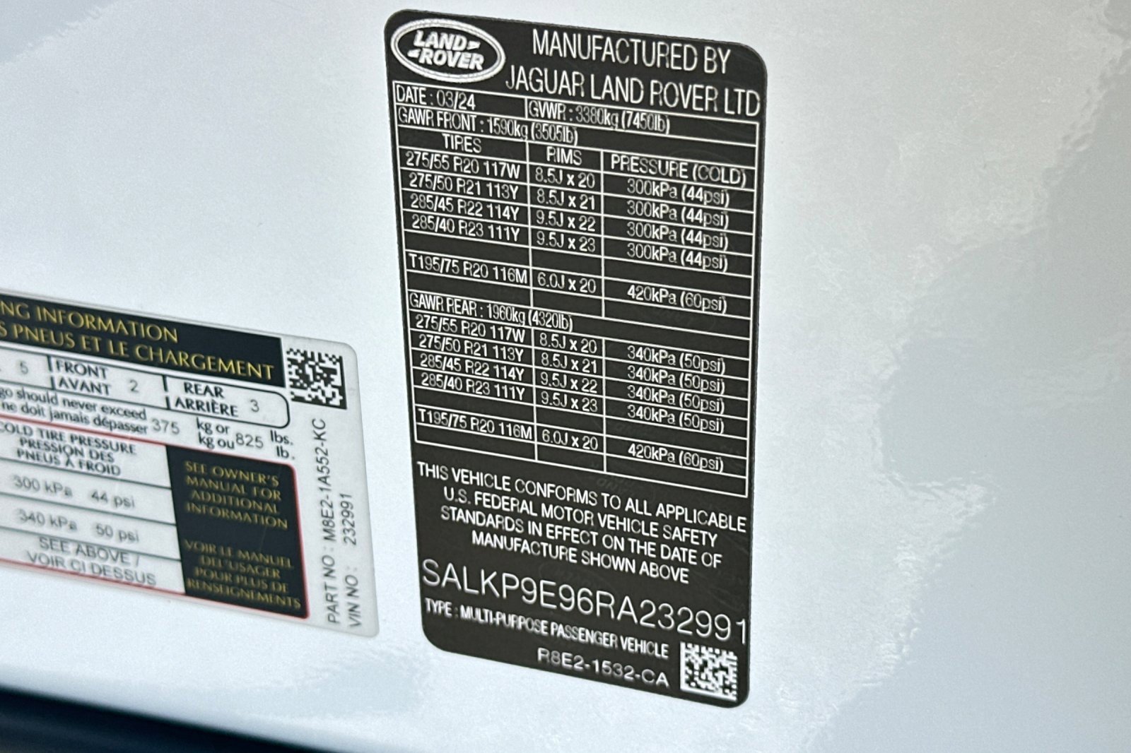 Certified 2024 Land Rover Range Rover SE image 35