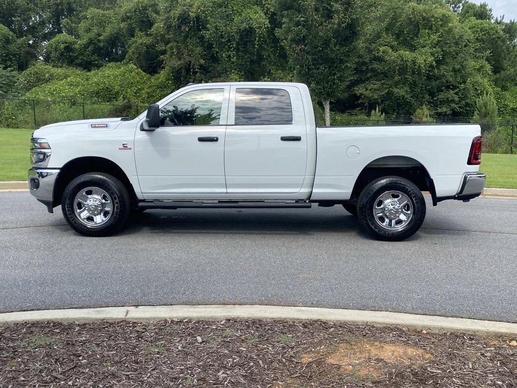 Used 2026 RAM 2500 Tradesman w/ Chrome Appearance Group AWD/4WD image 8