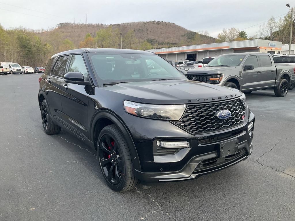 Used 2022 Ford Explorer ST w/ Equipment Group 401A AWD/4WD image 3