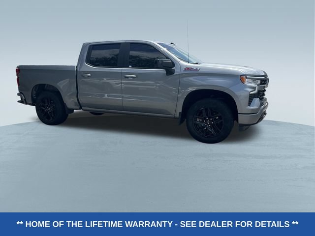 Used 2024 Chevrolet Silverado 1500 RST w/ Convenience Package II AWD/4WD image 2