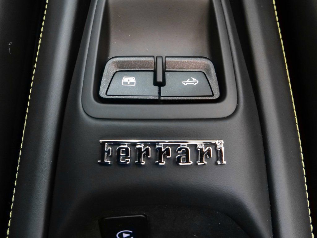 Used 2022 Ferrari F8 Tributo image 58