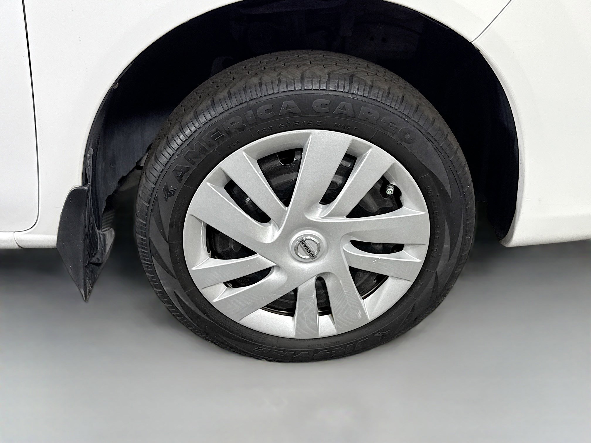 Used 2014 Nissan NV200 SV w/ Exterior Appearance Package image 30