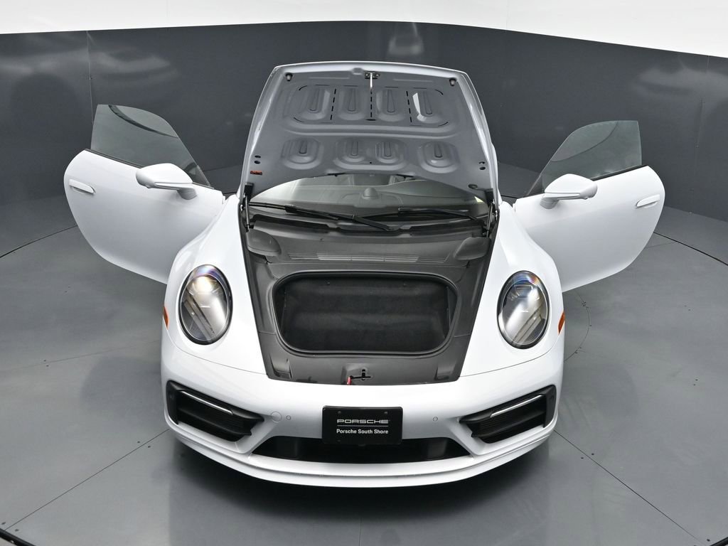 Used 2024 Porsche 911 Targa 4S AWD/4WD image 28