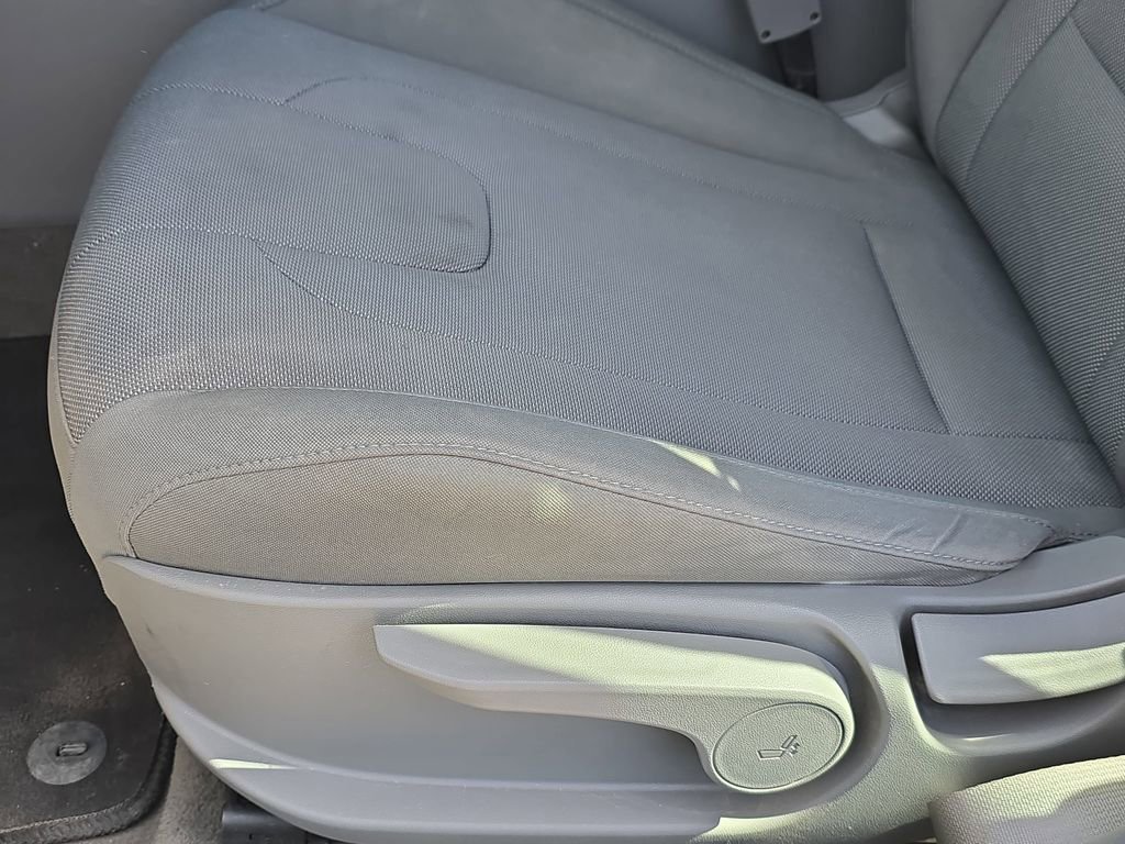 Certified 2024 Hyundai Elantra SE image 27