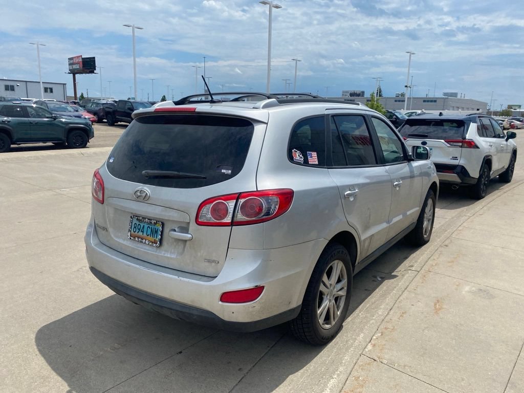 Used 2012 Hyundai Santa Fe SE AWD/4WD image 3