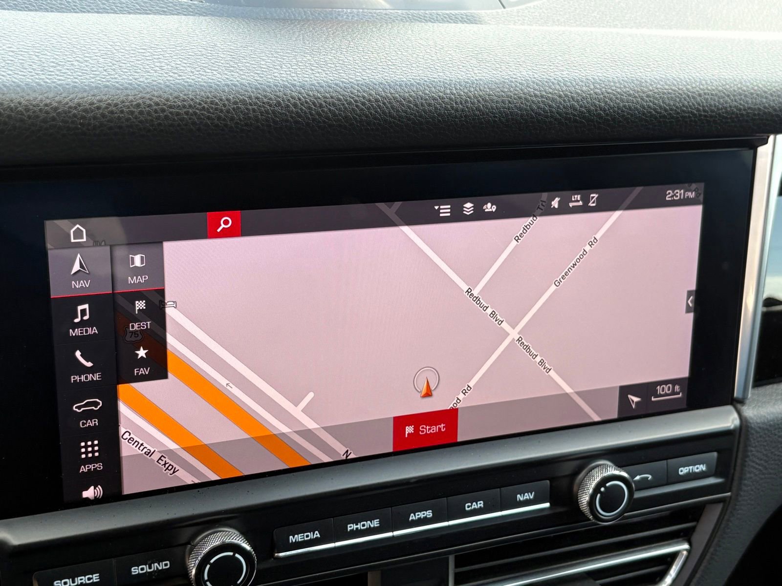 Used 2020 Porsche Macan image 27