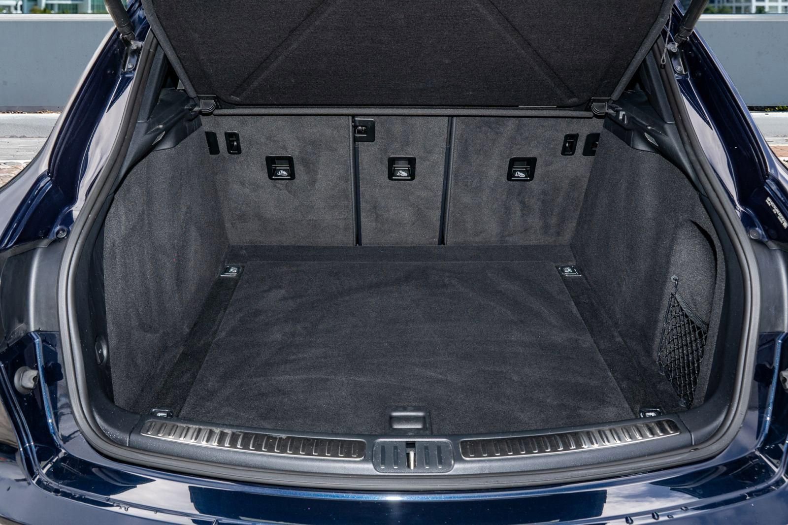 Used 2022 Porsche Macan S image 9