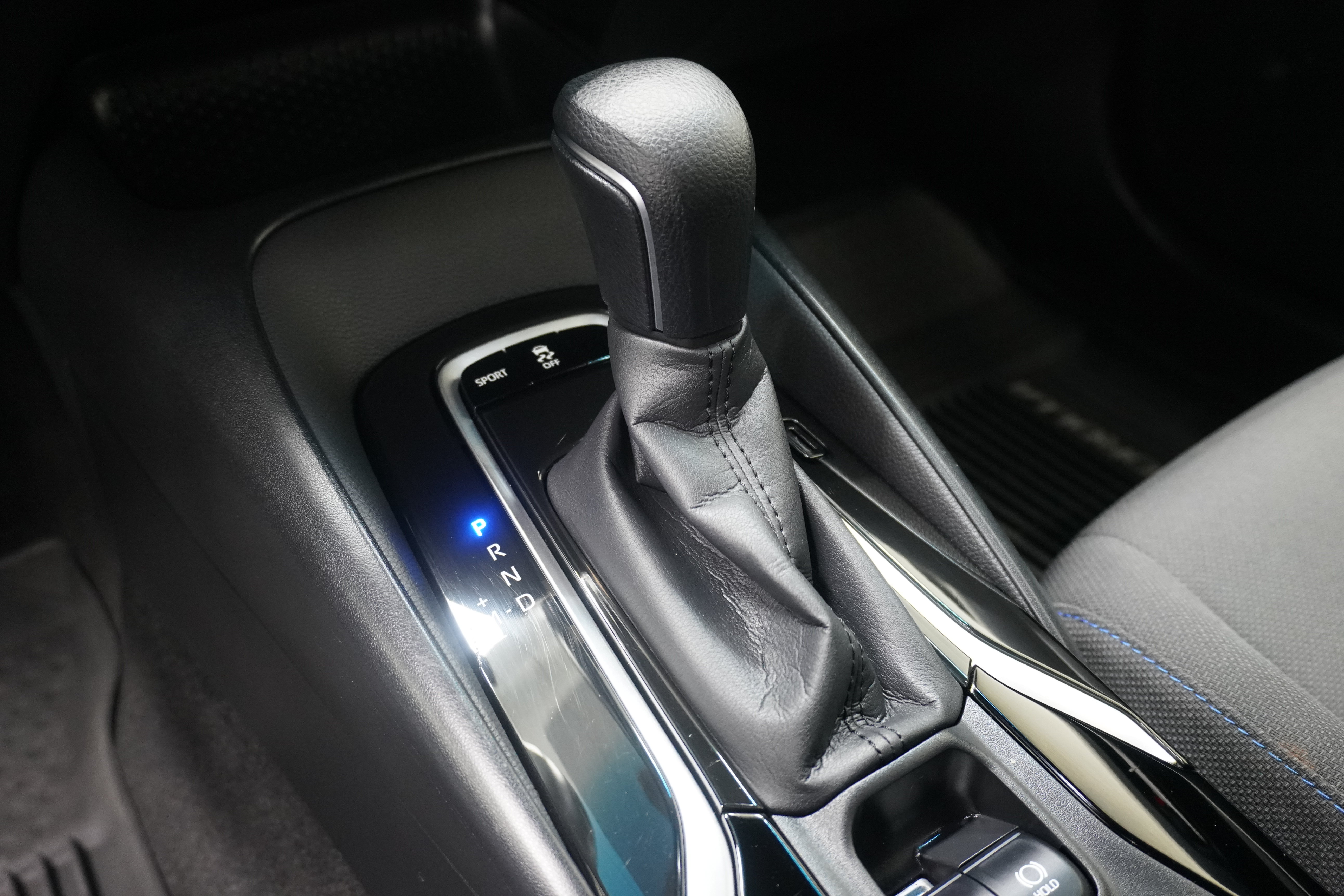 Used 2021 Toyota Corolla SE FWD image 19