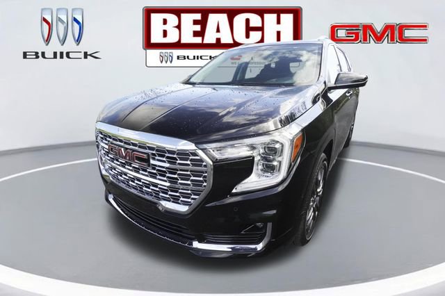 Used 2024 GMC Terrain Denali w/ Black Diamond Edition image 7