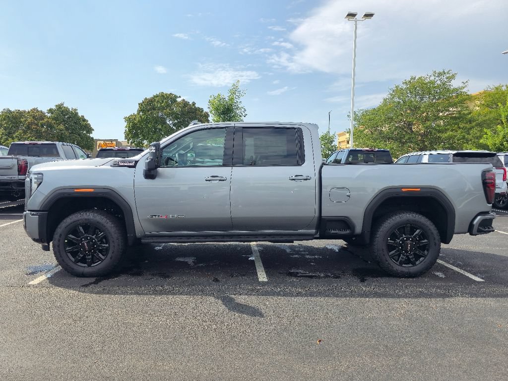 New 2026 GMC Sierra 2500 AT4 w/ AT4 Premium Plus Package AWD/4WD image 11