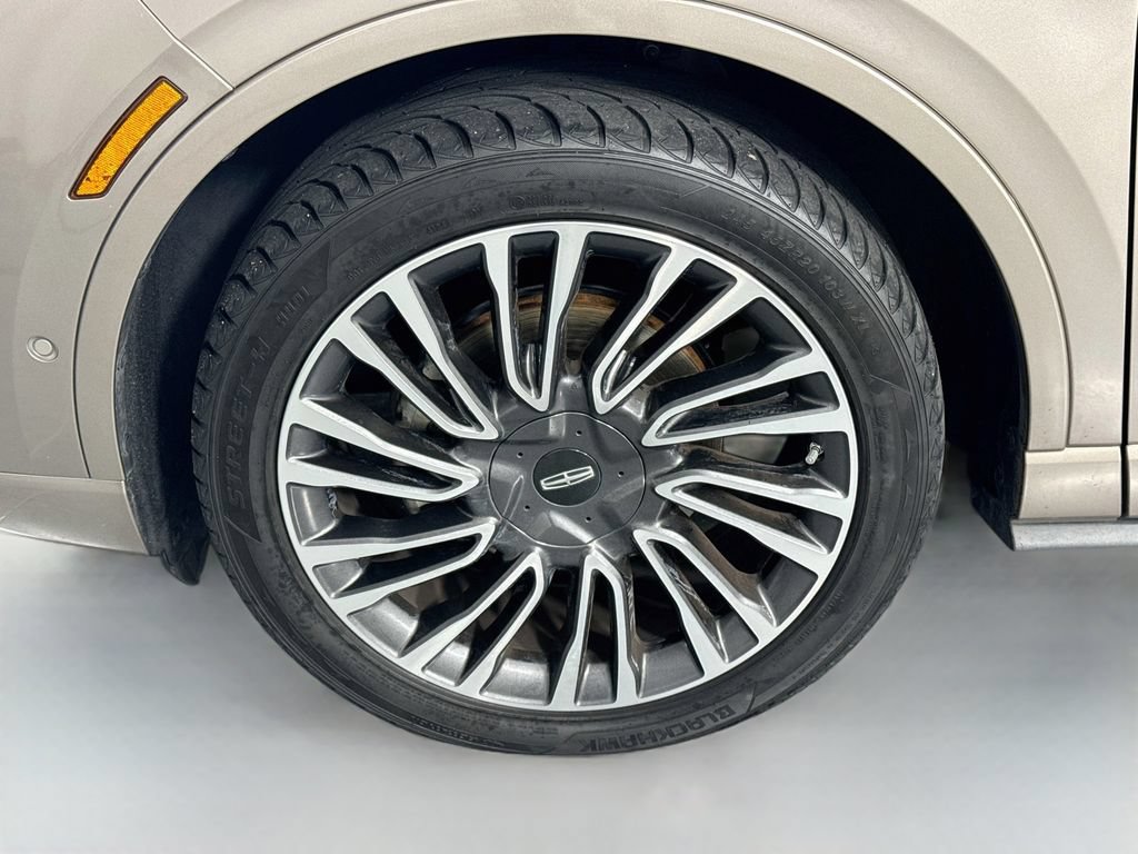 Used 2020 Lincoln Corsair Reserve w/ Equipment Group 201A FWD image 34