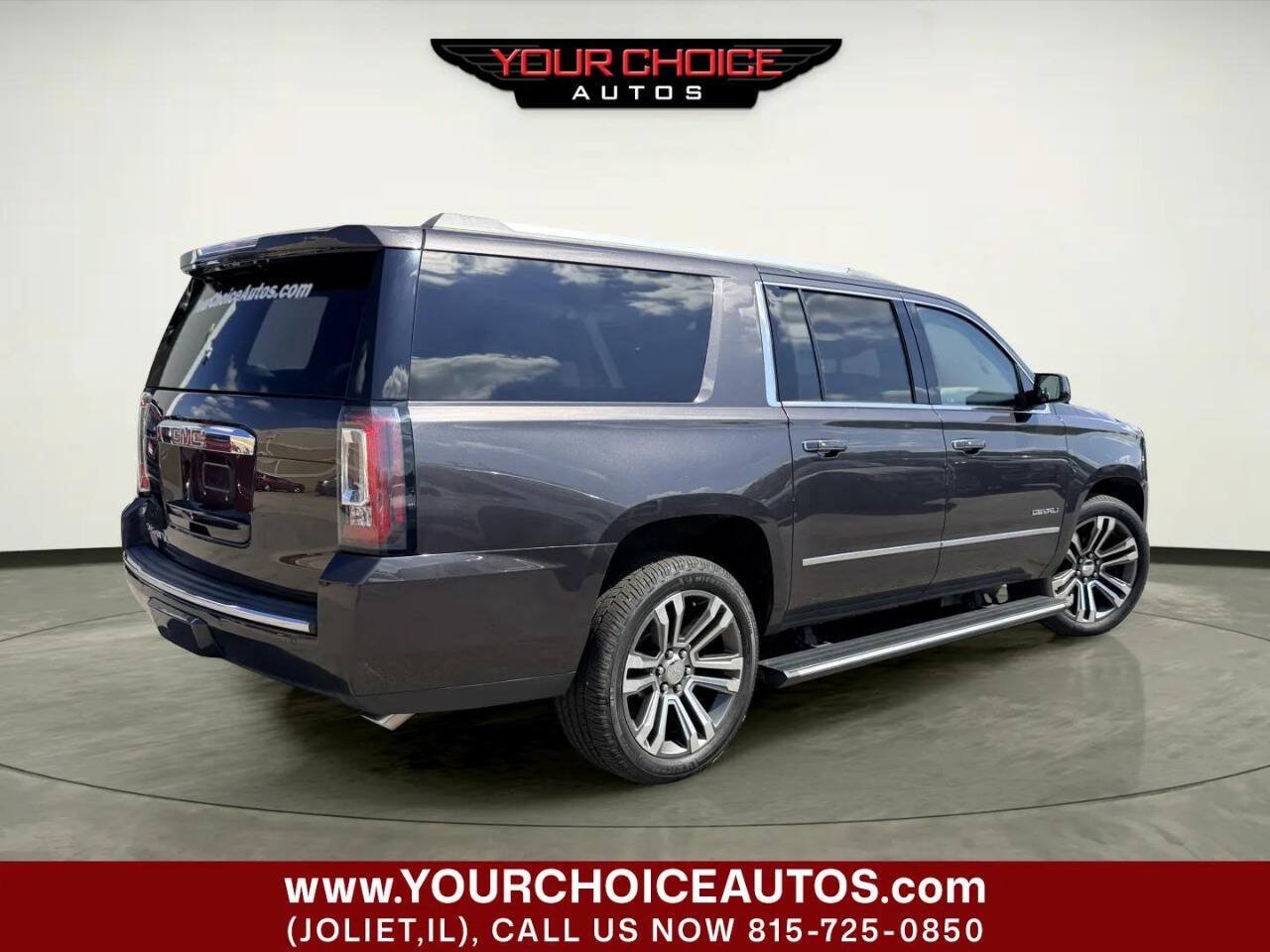Used 2018 GMC Yukon XL Denali w/ Denali Ultimate Package AWD/4WD image 4