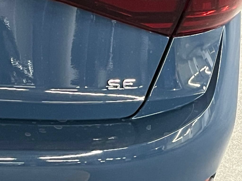 New 2027 Volkswagen Jetta SE FWD image 32