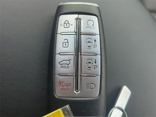 Used 2023 Genesis GV70 2.5T w/ Advanced Package image 28