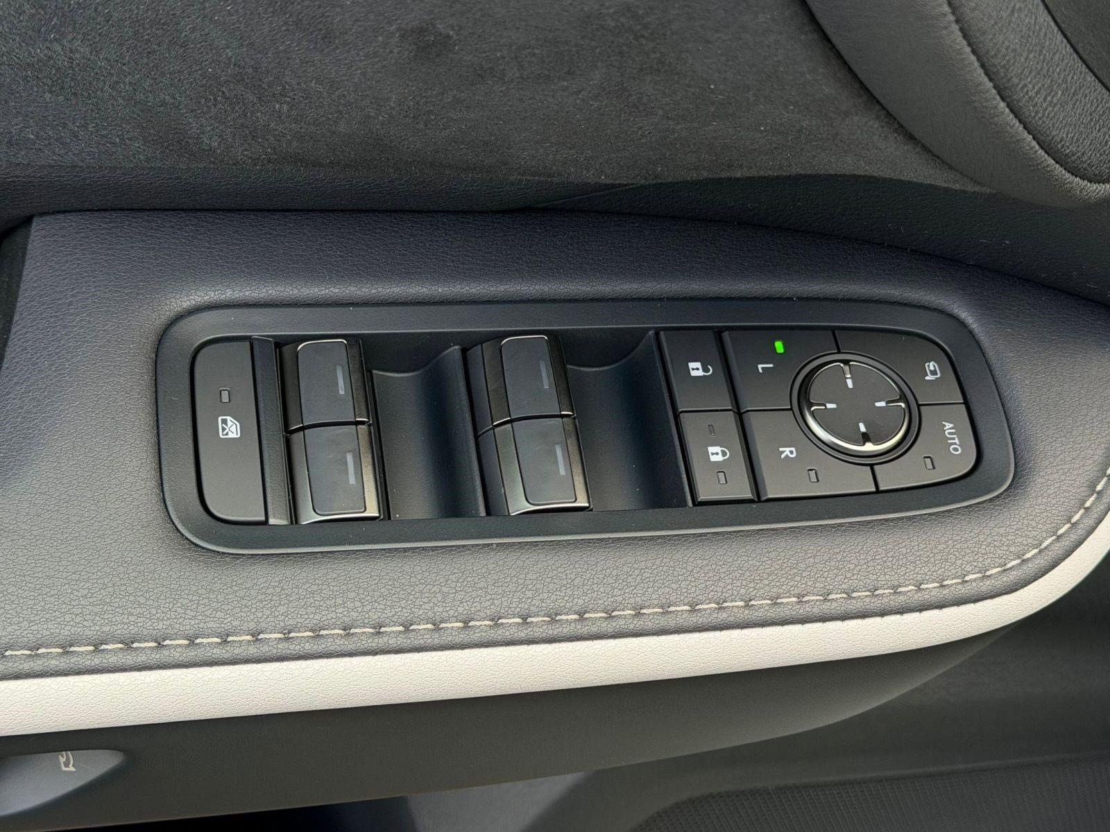 New 2026 Lexus TX 500h AWD image 21