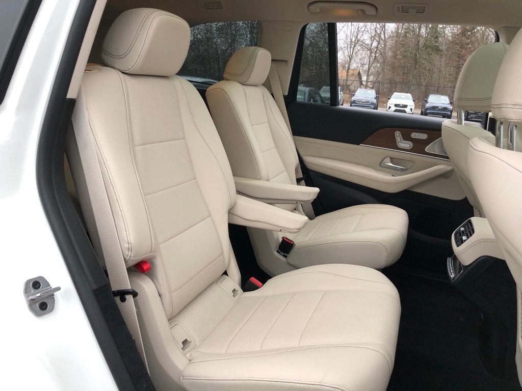 Certified 2022 Mercedes-Benz GLS 450 4MATIC image 36