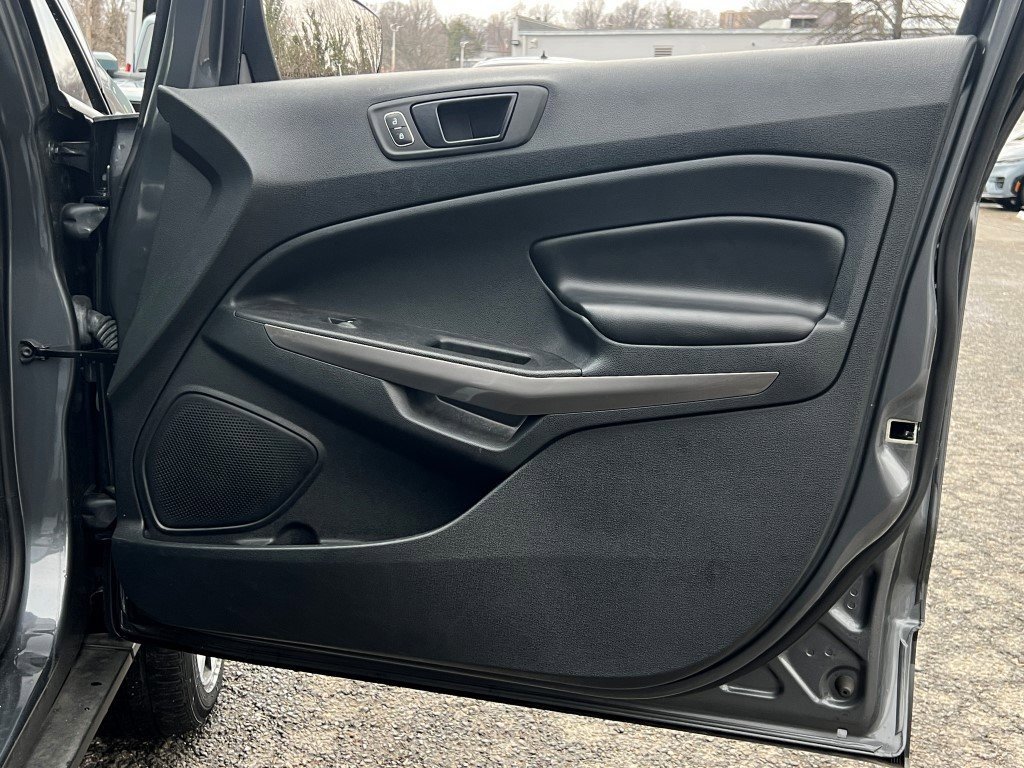 Certified 2020 Ford EcoSport SES image 9