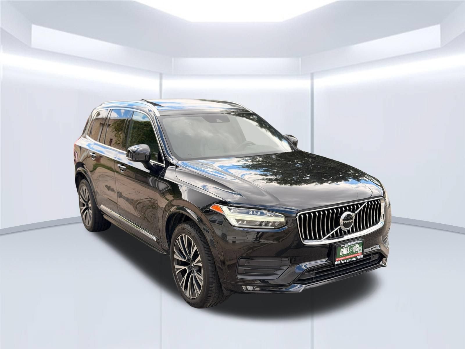 Used 2022 Volvo XC90 T5 Momentum w/ Climate Package AWD/4WD image 3