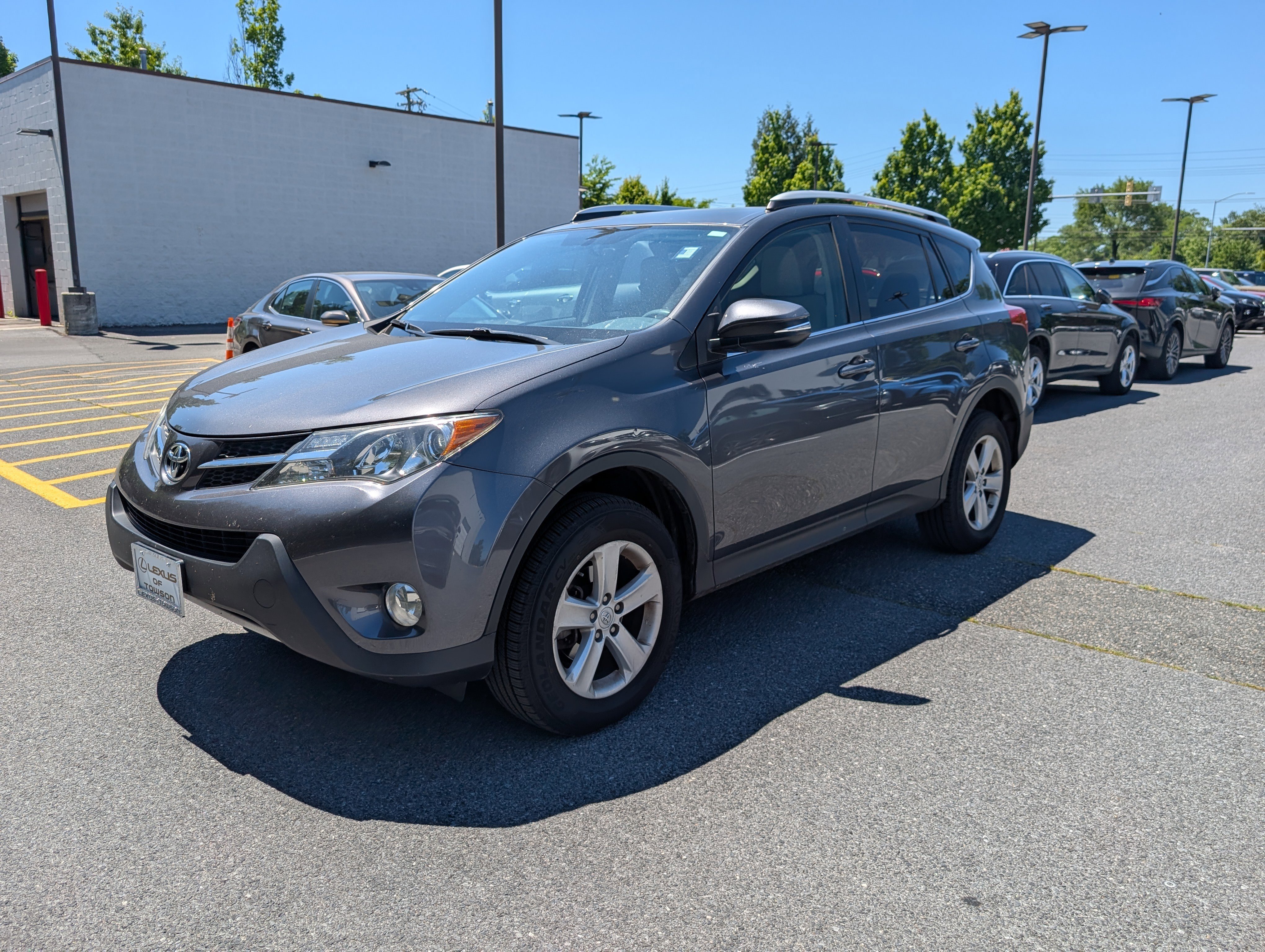 Used 2014 Toyota RAV4 XLE AWD/4WD image 7