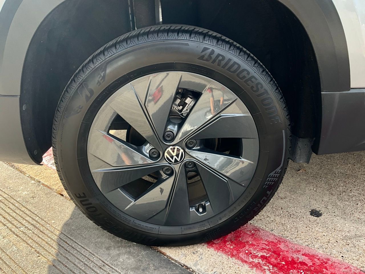 Used 2025 Volkswagen Taos S FWD image 9