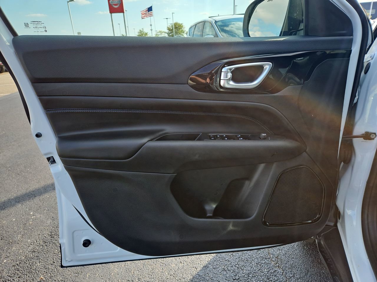 New 2026 Jeep Compass Limited image 18