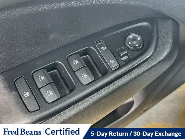 Certified 2021 Hyundai Venue SEL FWD image 19
