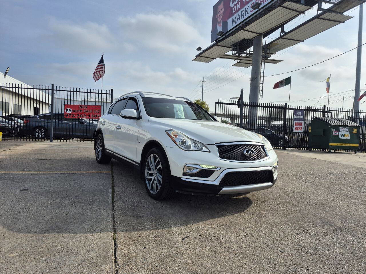 Used 2016 INFINITI QX50 2WD w/ Deluxe Touring Package image 4