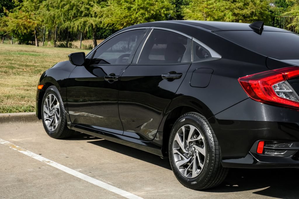 Used 2018 Honda Civic EX image 15