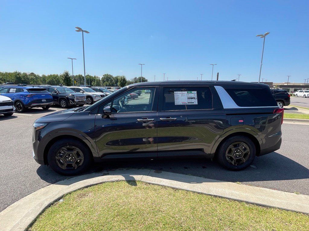 New 2026 Kia Carnival FWD image 4