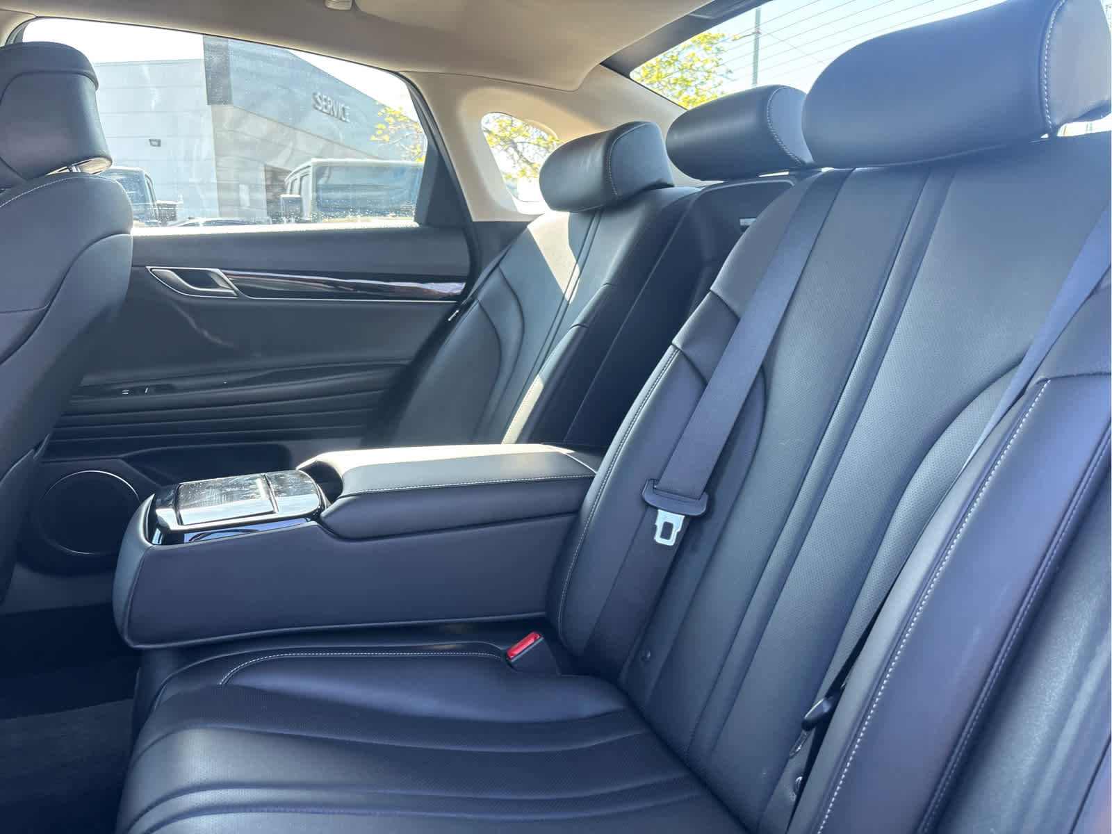 Used 2023 Genesis G80 2.5T image 10