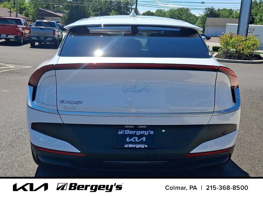 Certified 2025 Kia EV6 Light w/ Light LR Technology Package AWD/4WD image 6