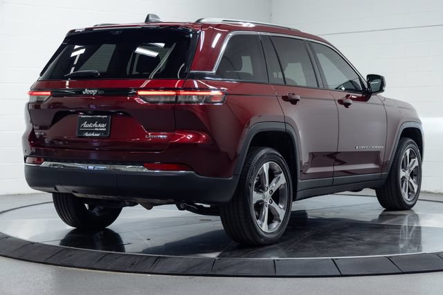 Used 2023 Jeep Grand Cherokee Limited w/ Luxury Tech Group II AWD/4WD image 10