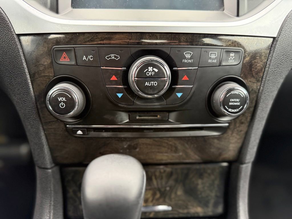 Used 2012 Chrysler 300 C AWD/4WD image 31